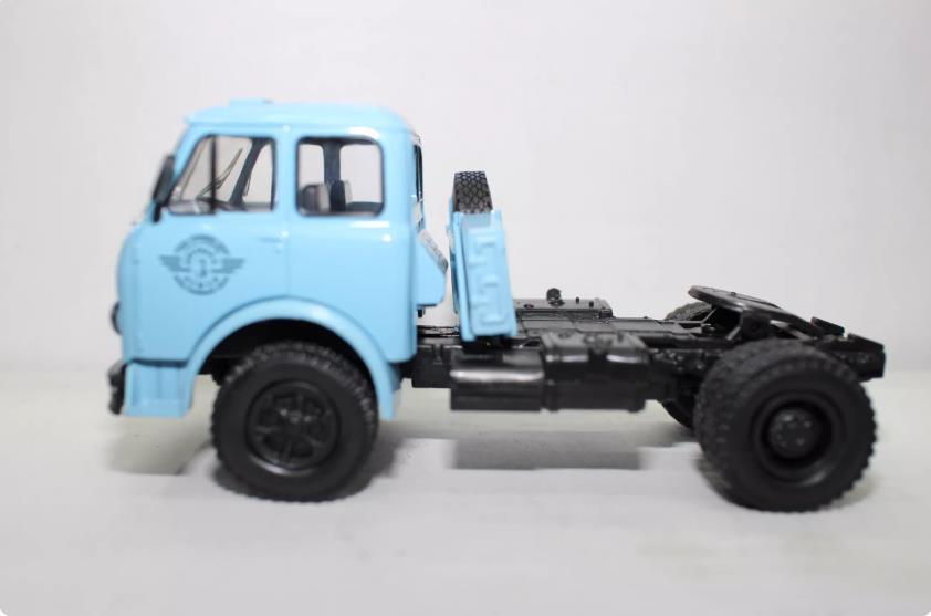 Nuevo Modelo a Escala 1/43 de  - Vintage Collectible Trucks reseña y precio